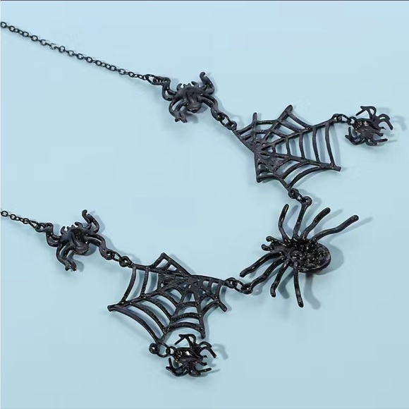 Spiderweb Necklace - Picture 8 of 8